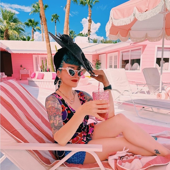 Meet your Posher, Shelley - Picture 7 of 8